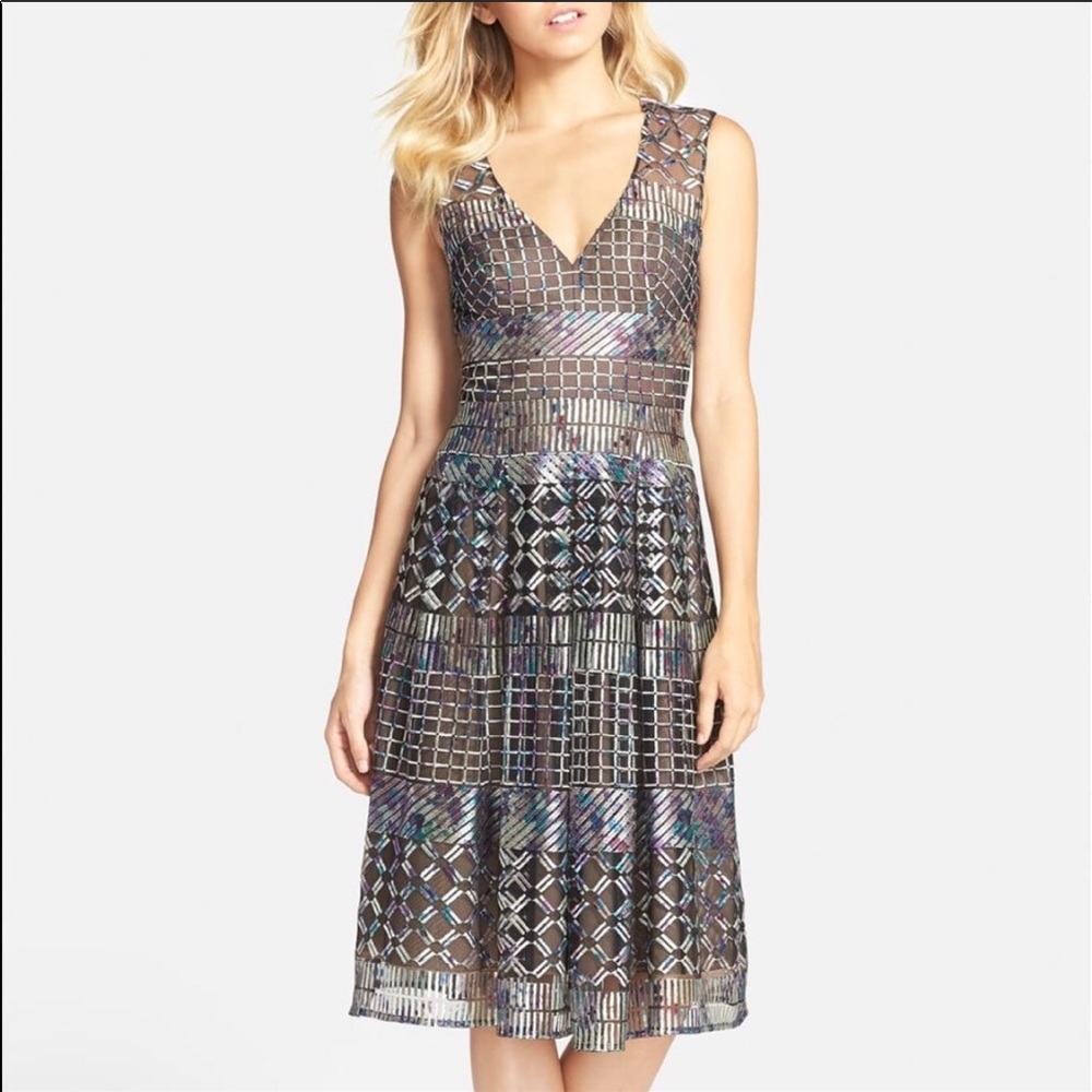 Gorgeous BCBG Maxazria midi dress